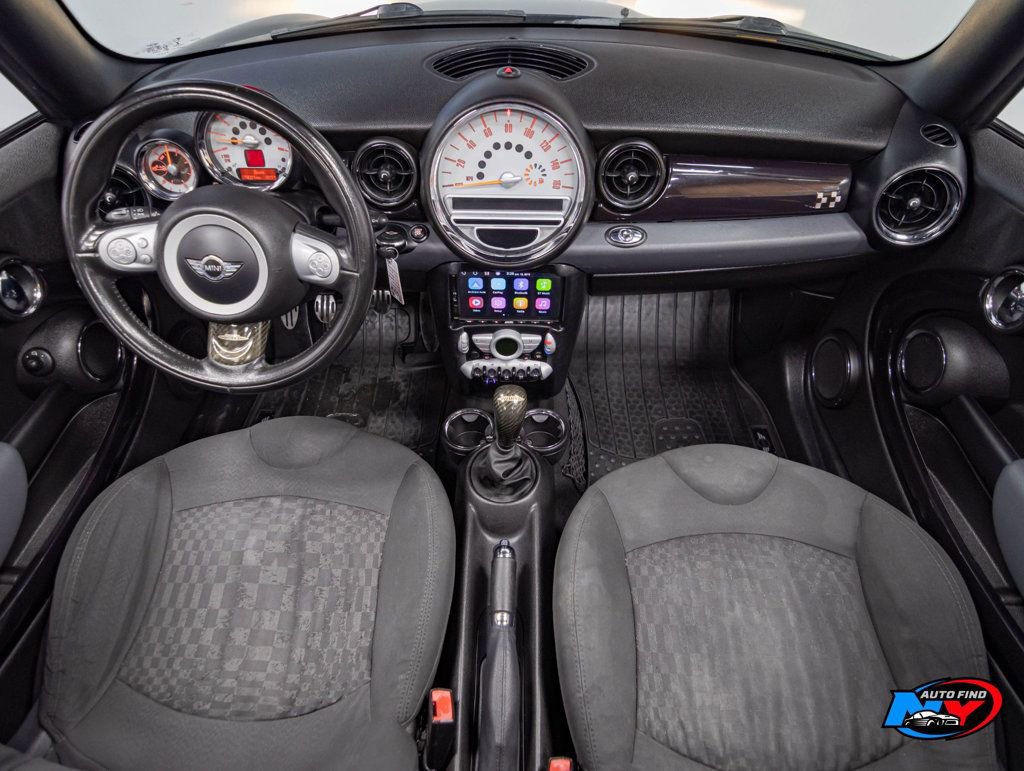 Used 2009 MINI Cooper John Cooper Works image 2
