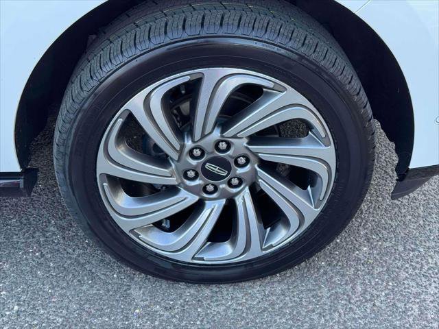 Used 2022 Lincoln Navigator L Reserve AWD/4WD image 9