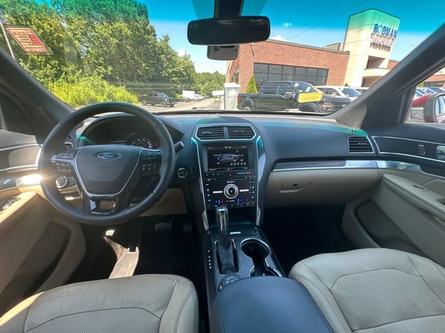 Used 2016 Ford Explorer Limited w/ Equipment Group 301A AWD/4WD image 20