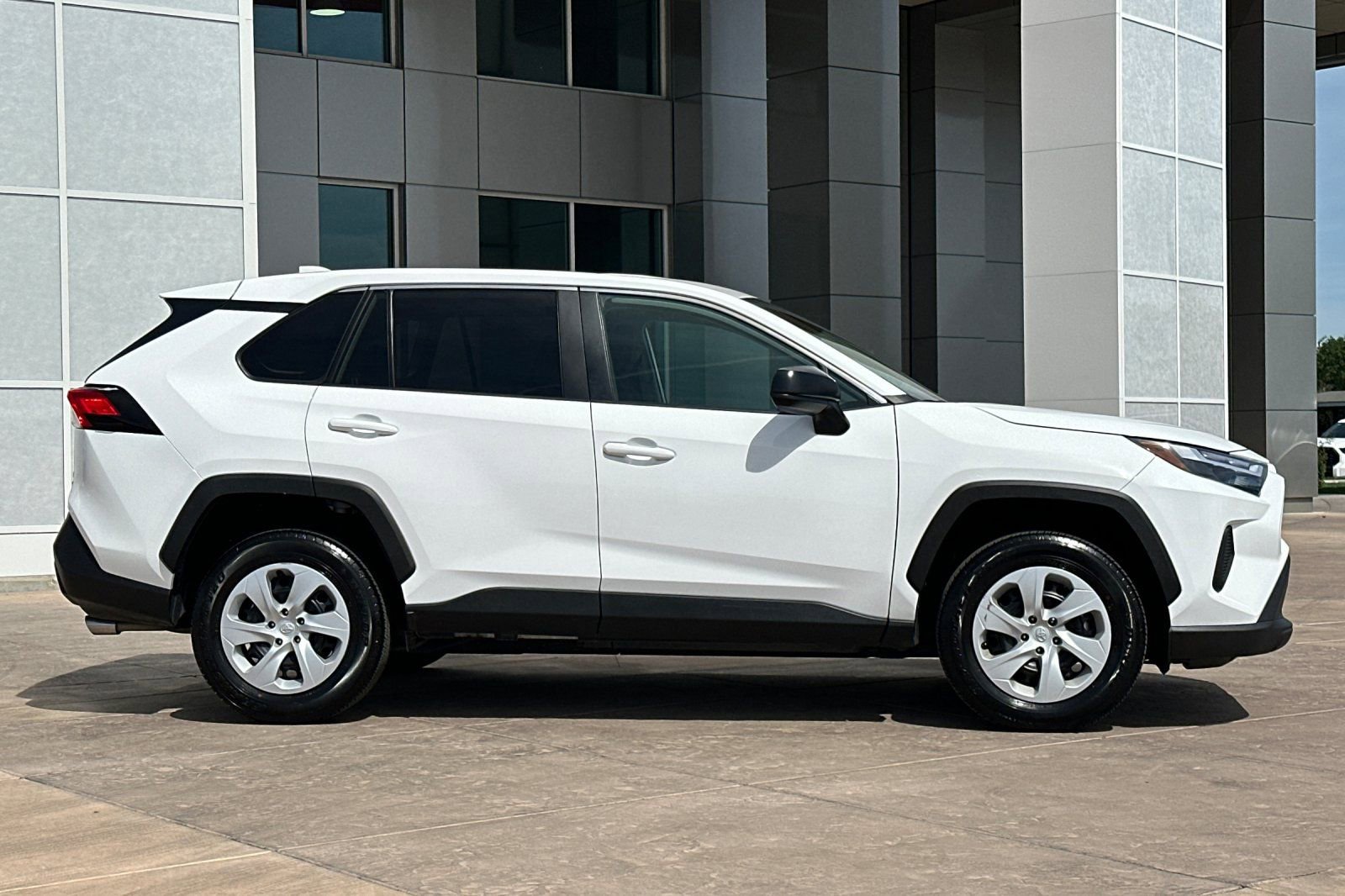 Used 2025 Toyota RAV4 LE image 3