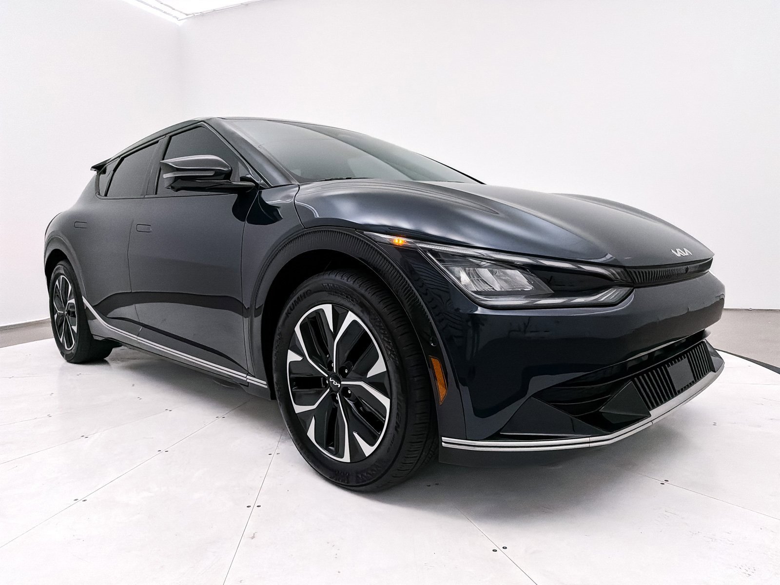 Used 2023 Kia EV6 Wind w/ Wind Technology Package image 12