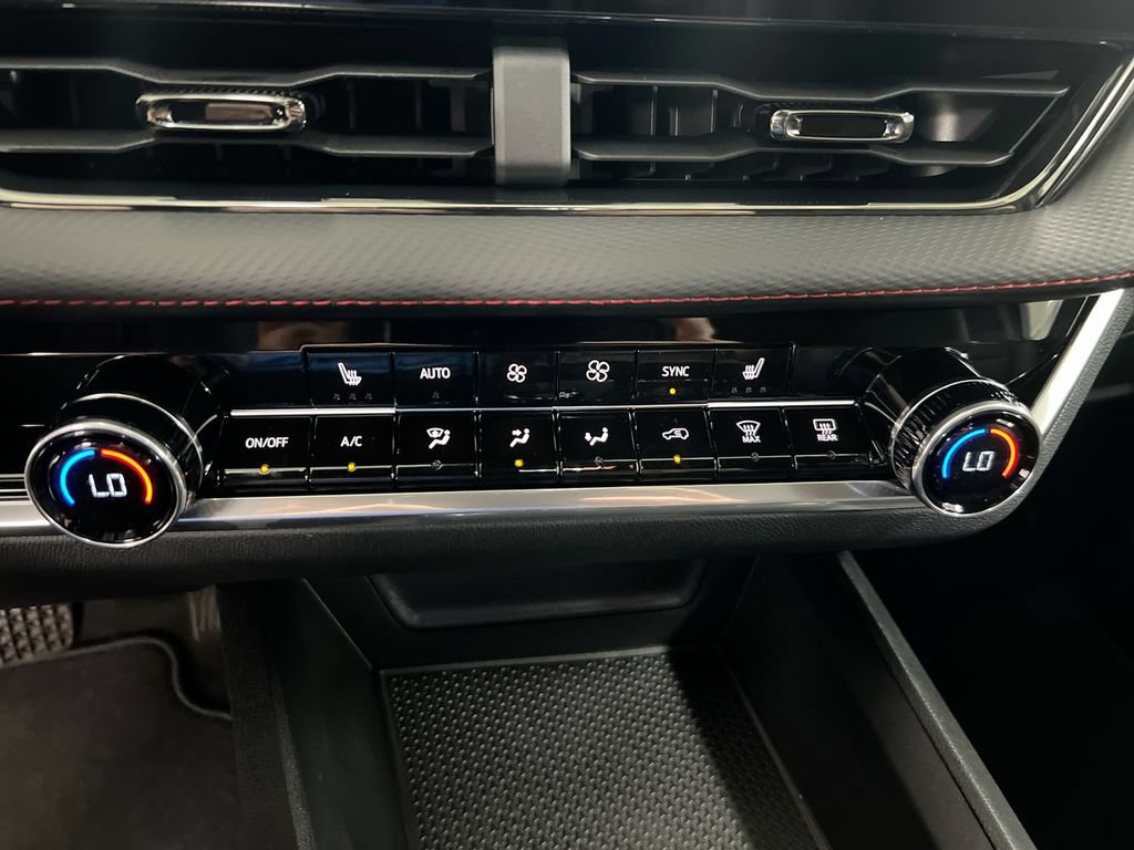 New 2027 Chevrolet Equinox RS AWD/4WD image 17