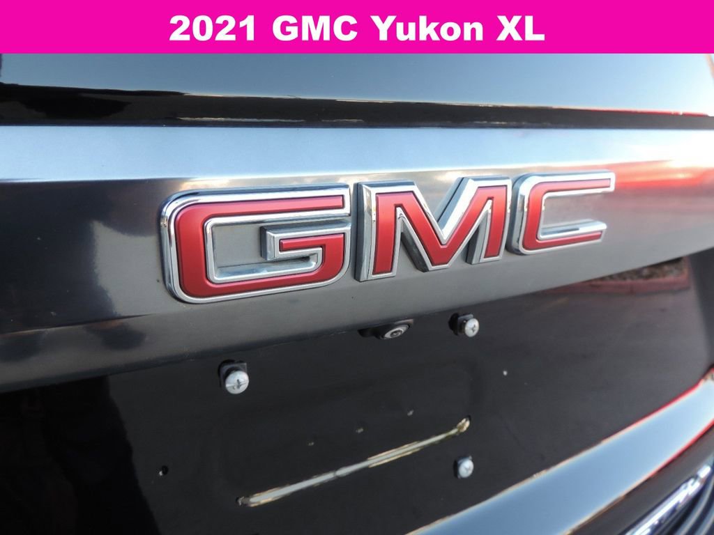 Used 2021 GMC Yukon XL AT4 w/ Rear Media and Nav Package image 12