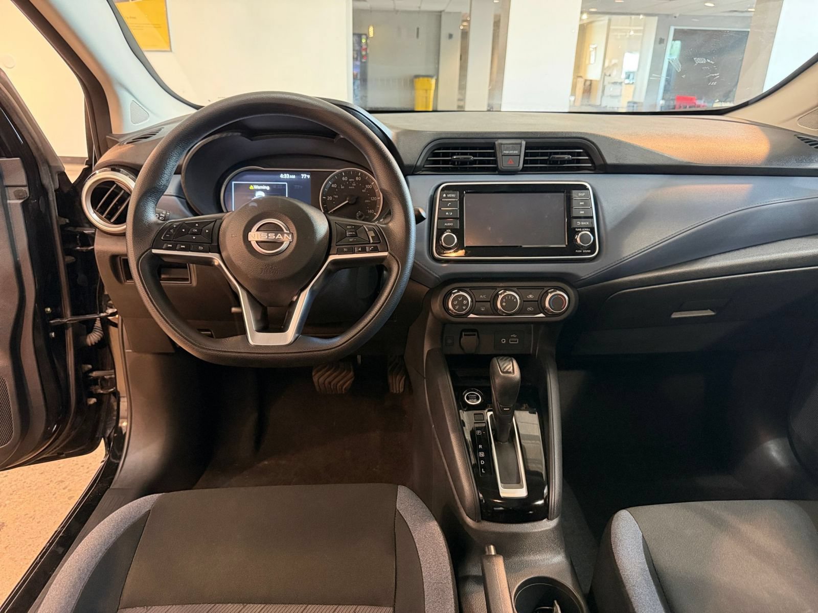 Used 2025 Nissan Versa SV FWD image 32