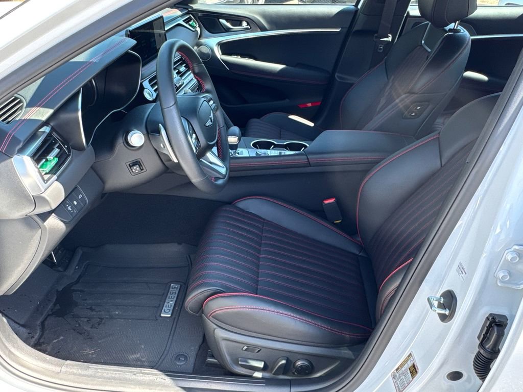 Used 2026 Genesis G70 3.3T Sport Prestige image 9