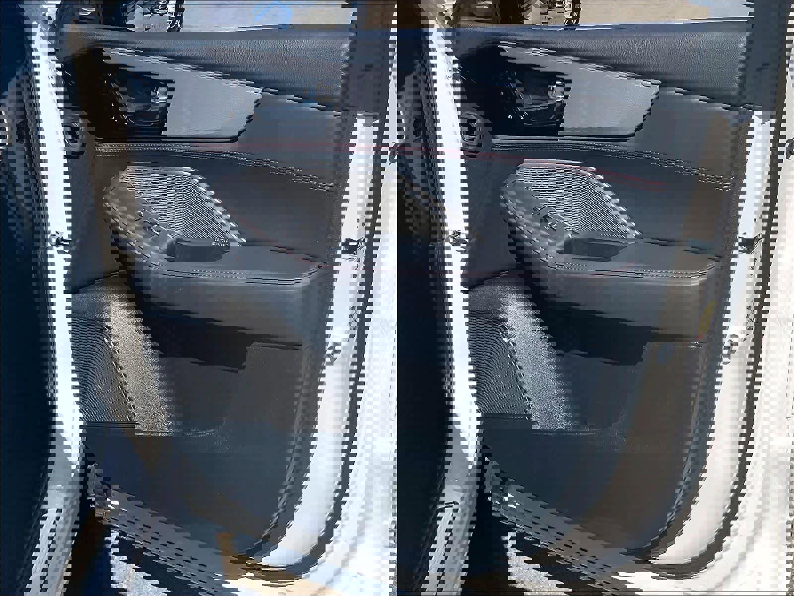 Used 2024 Acura MDX A-Spec image 25