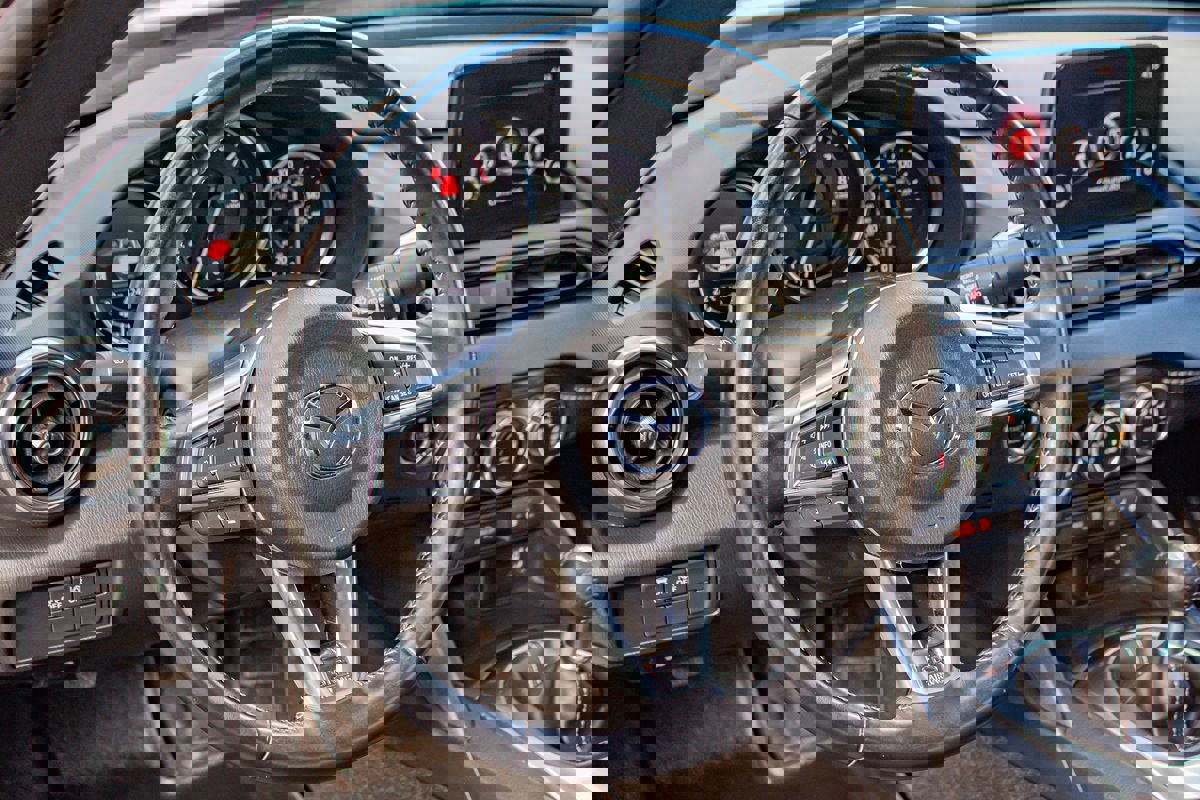 Used 2020 MAZDA MX-5 Miata RF Grand Touring image 16