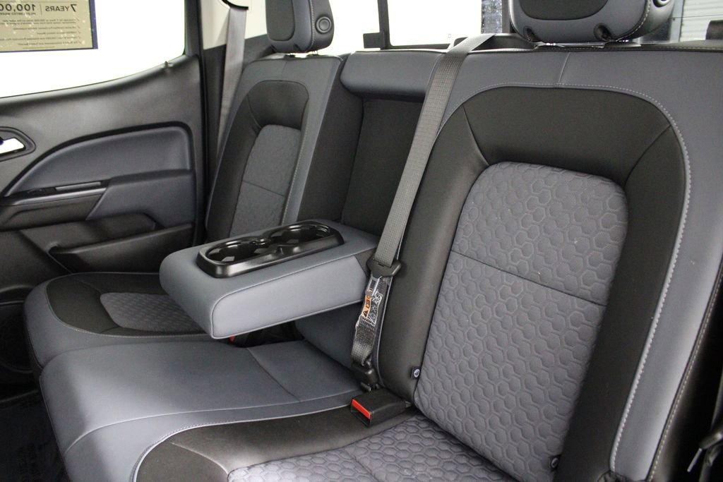 Used 2021 Chevrolet Colorado Z71 w/ Z71 Midnight Edition image 17