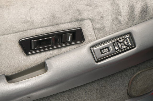 Used 1989 Dodge Daytona Shelby image 51