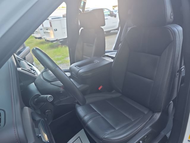 Used 2024 Chevrolet Tahoe RST w/ Luxury Package AWD/4WD image 17