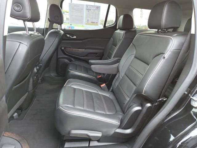 Used 2023 GMC Acadia Denali w/ Denali Technology Package image 13