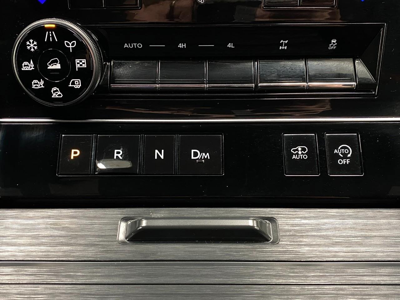 Certified 2025 Nissan Armada PRO-4X AWD/4WD image 28