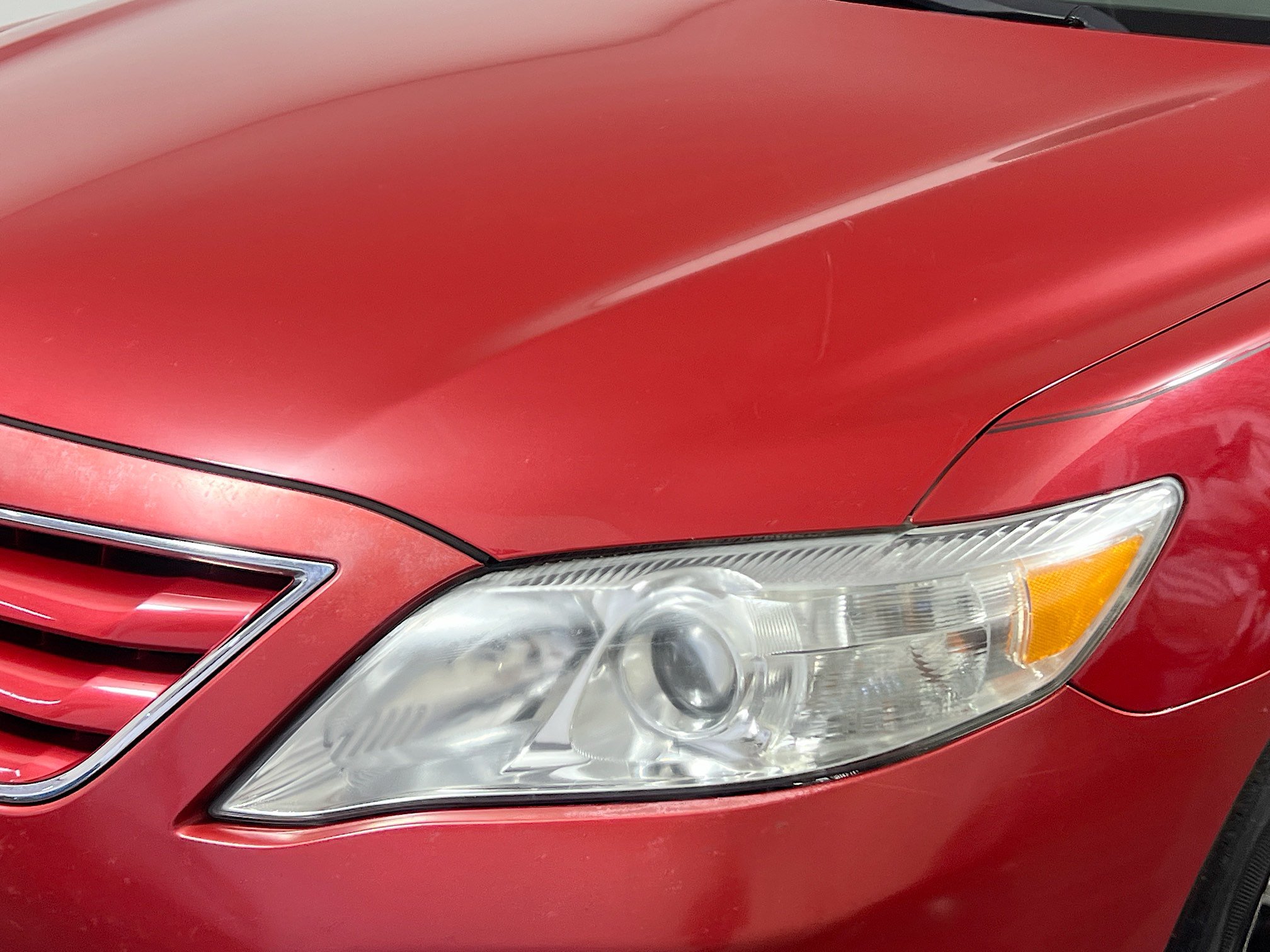 Used 2010 Toyota Camry LE FWD image 11