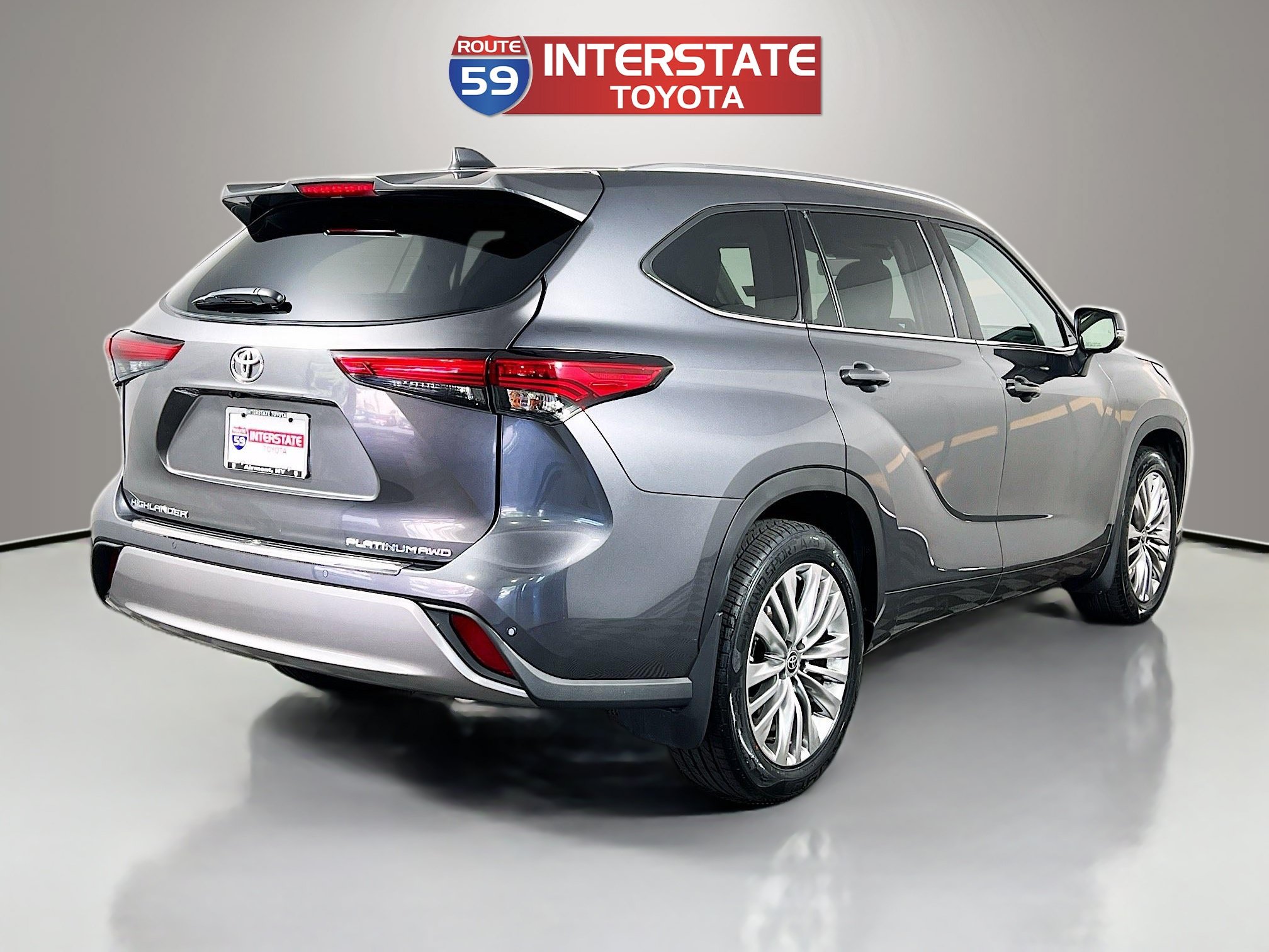 Certified 2023 Toyota Highlander Platinum AWD/4WD image 7