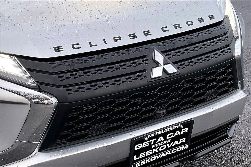 Used 2023 Mitsubishi Eclipse Cross LE image 27