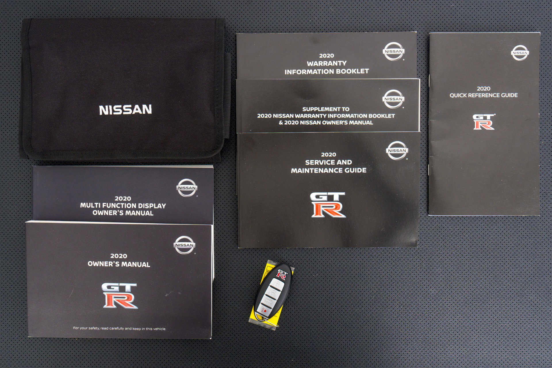 Used 2020 Nissan GT-R Premium image 21