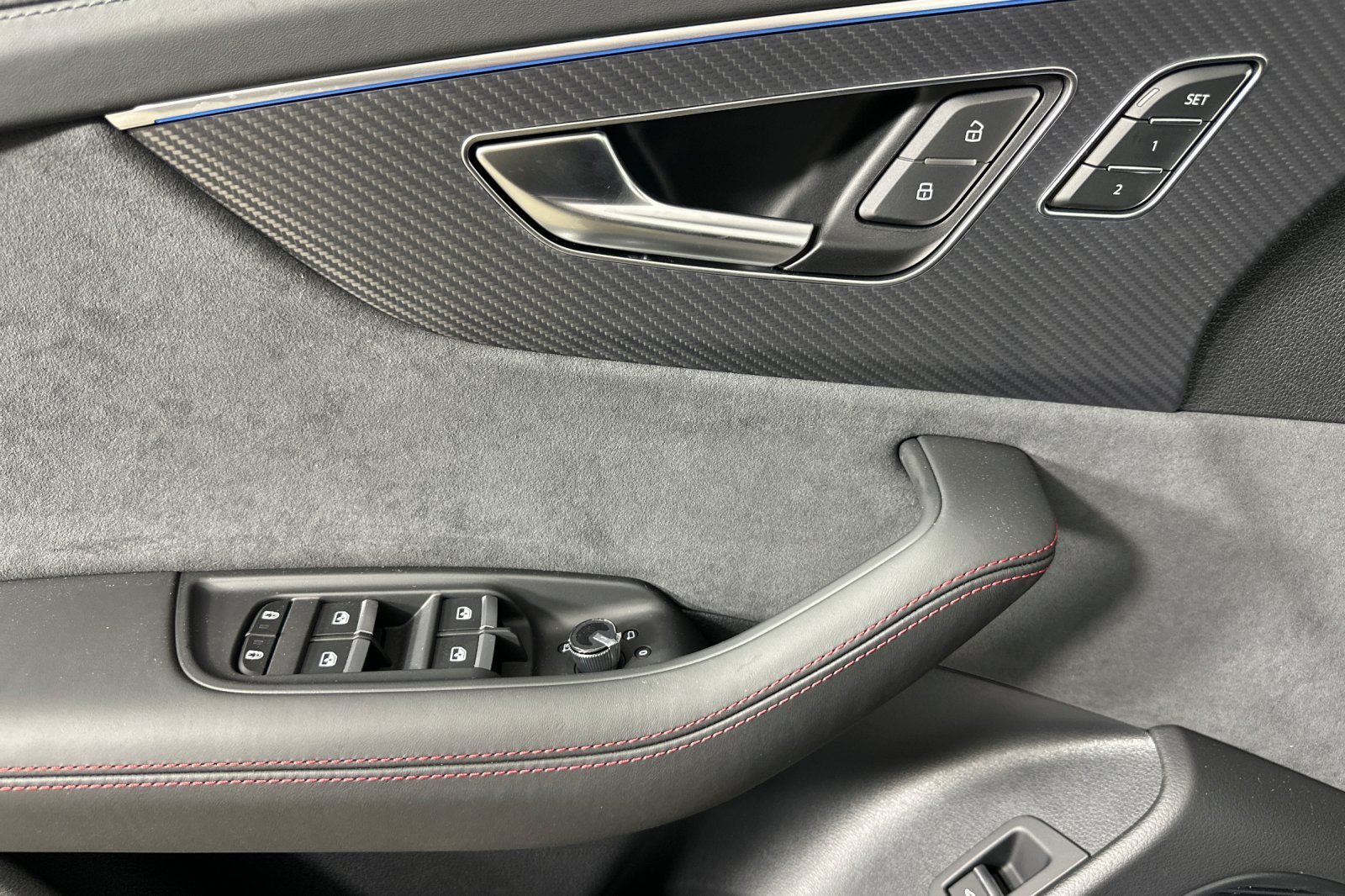 New 2026 Audi SQ8 Prestige AWD/4WD image 10