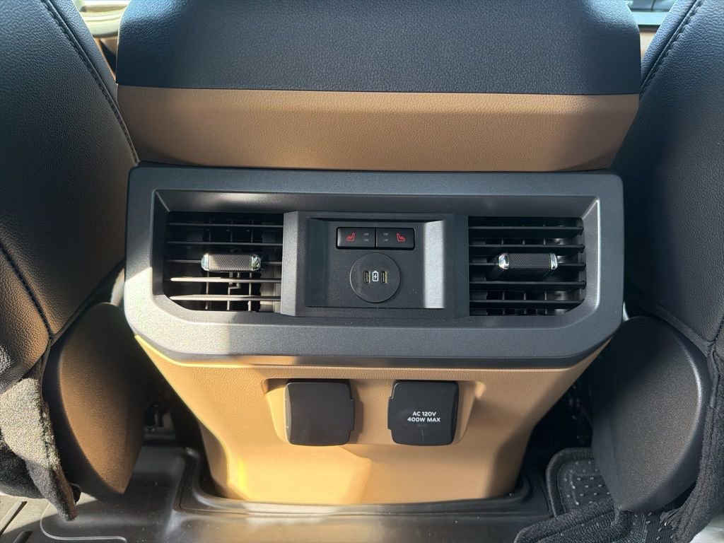 Used 2024 Ford F450 Lariat w/ Lariat Ultimate Package image 11