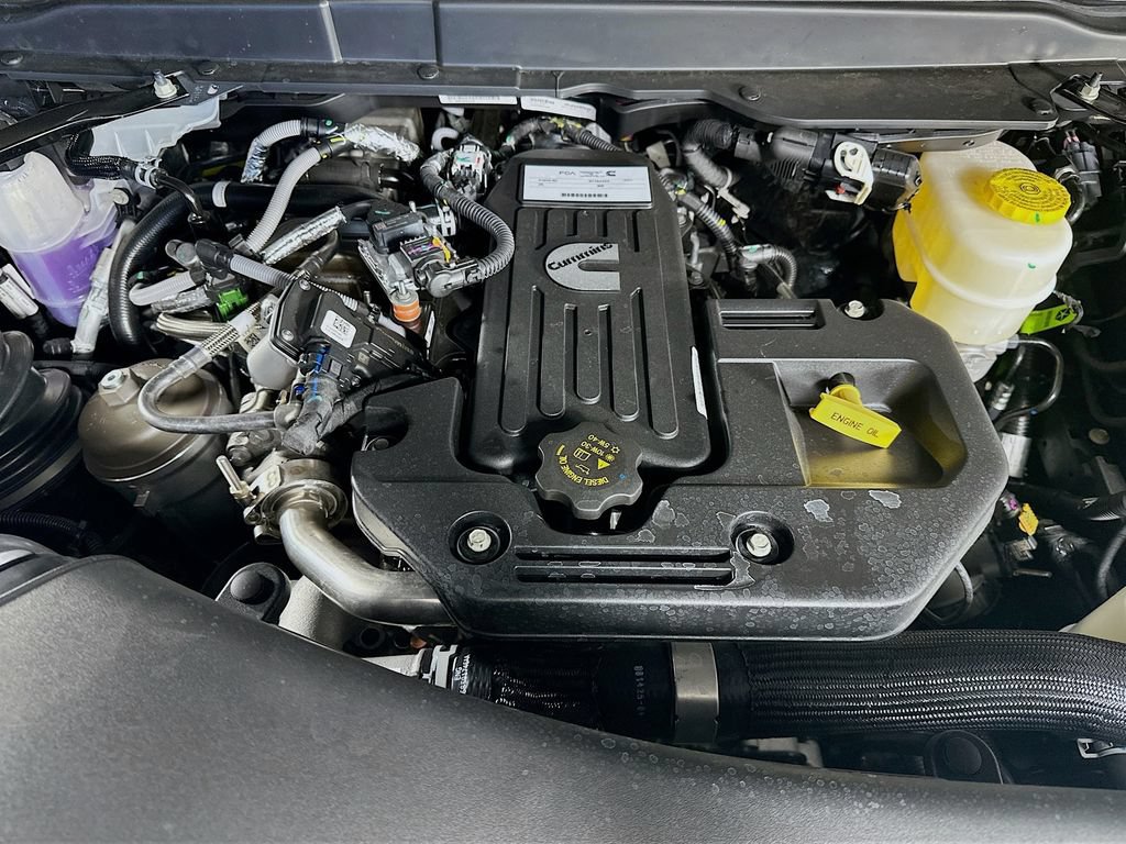 New 2026 RAM 3500 Limited AWD/4WD image 18