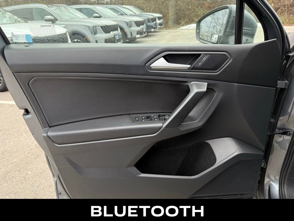 Used 2021 Volkswagen Tiguan SE image 7