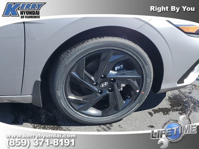 New 2026 Hyundai Elantra Sport image 6