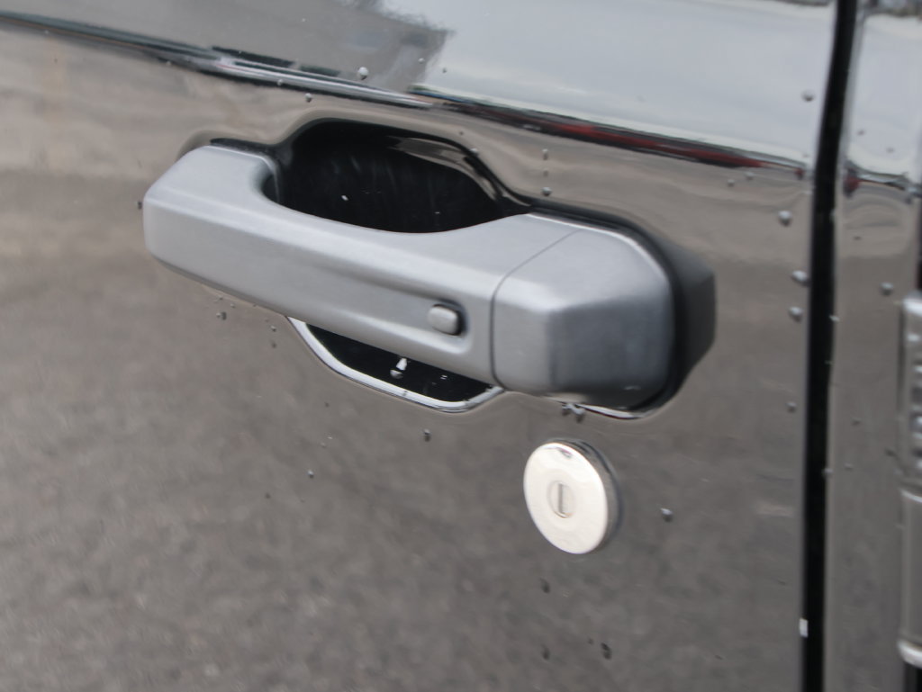 Used 2024 Jeep Wrangler Unlimited AWD/4WD image 19