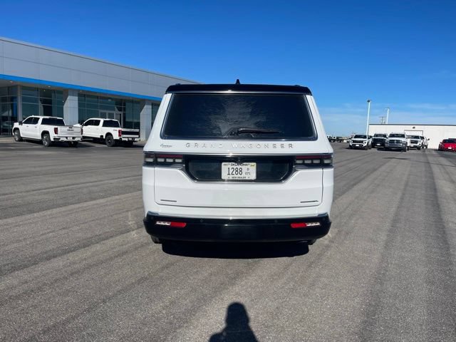 Used 2023 Jeep Grand Wagoneer L Series III w/ Rear Seat Video Group 1 AWD/4WD image 6