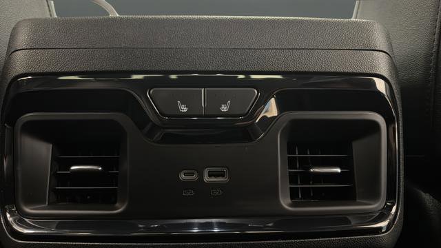Used 2023 GMC Sierra 1500 AT4 w/ AT4 Premium Package AWD/4WD image 47
