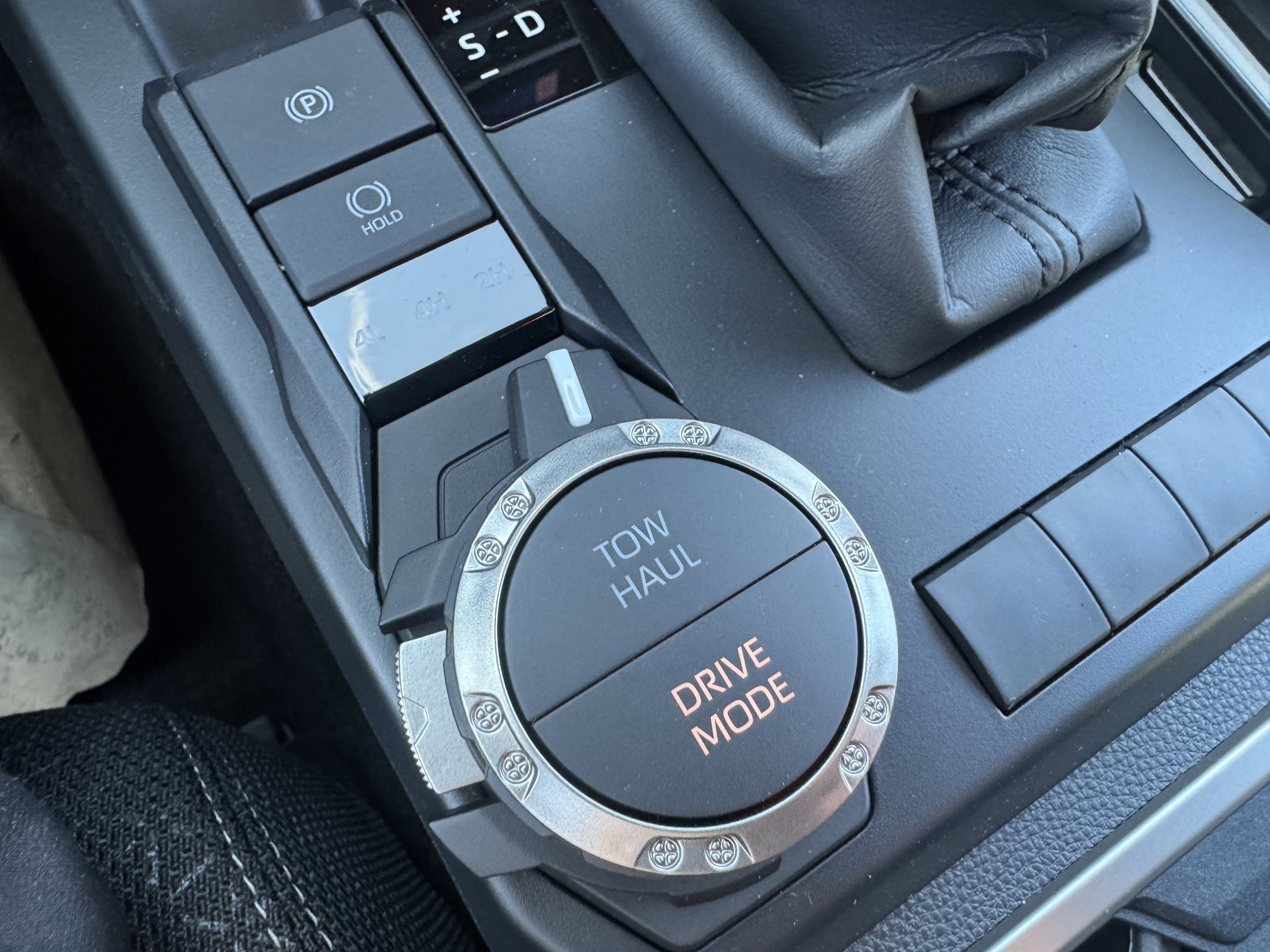 New 2026 Toyota 4Runner SR5 AWD/4WD image 34