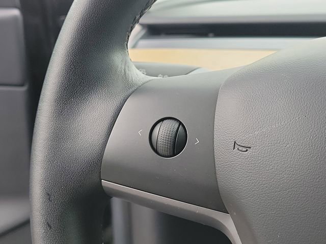 Used 2019 Tesla Model 3 Mid Range image 26