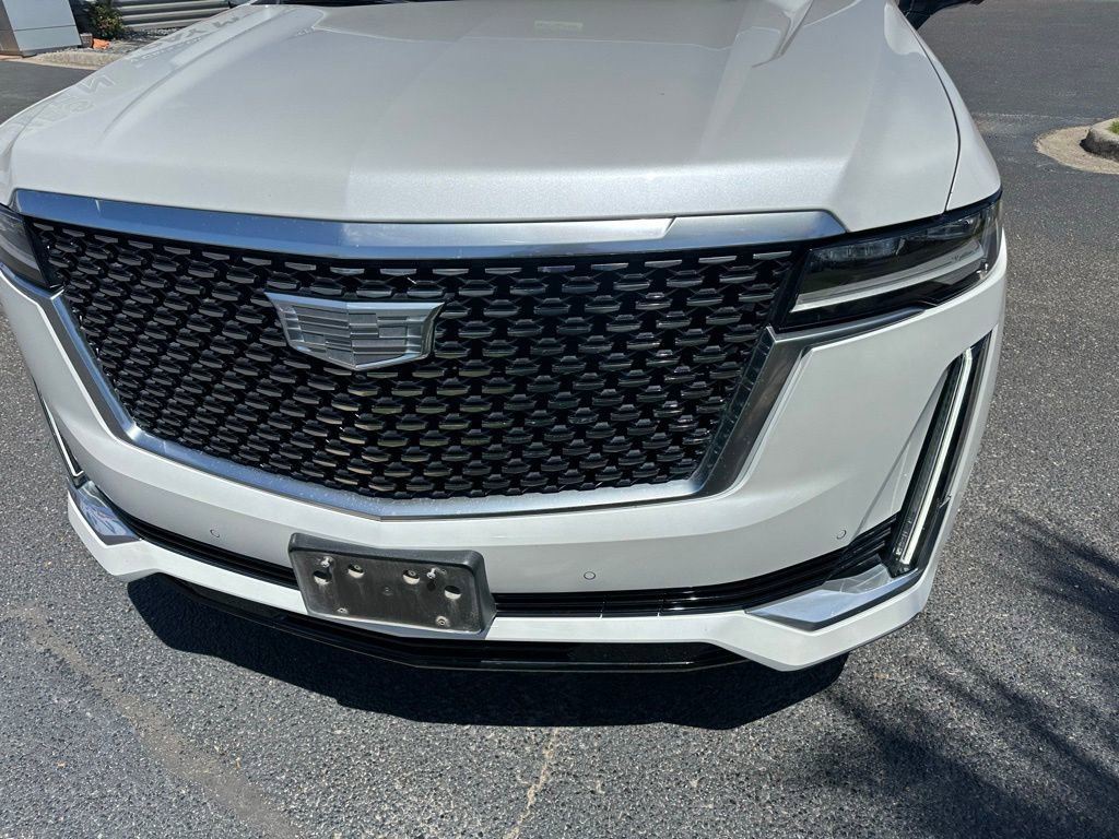 Used 2021 Cadillac Escalade Premium Luxury w/ Driver Assist Tech Package image 10