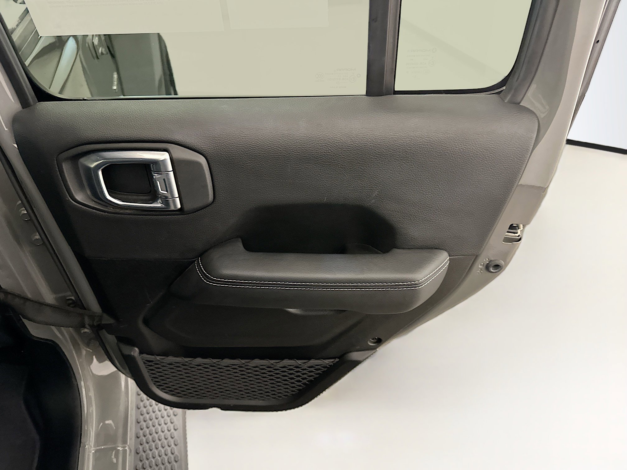 Used 2023 Jeep Wrangler Unlimited Sahara AWD/4WD image 30