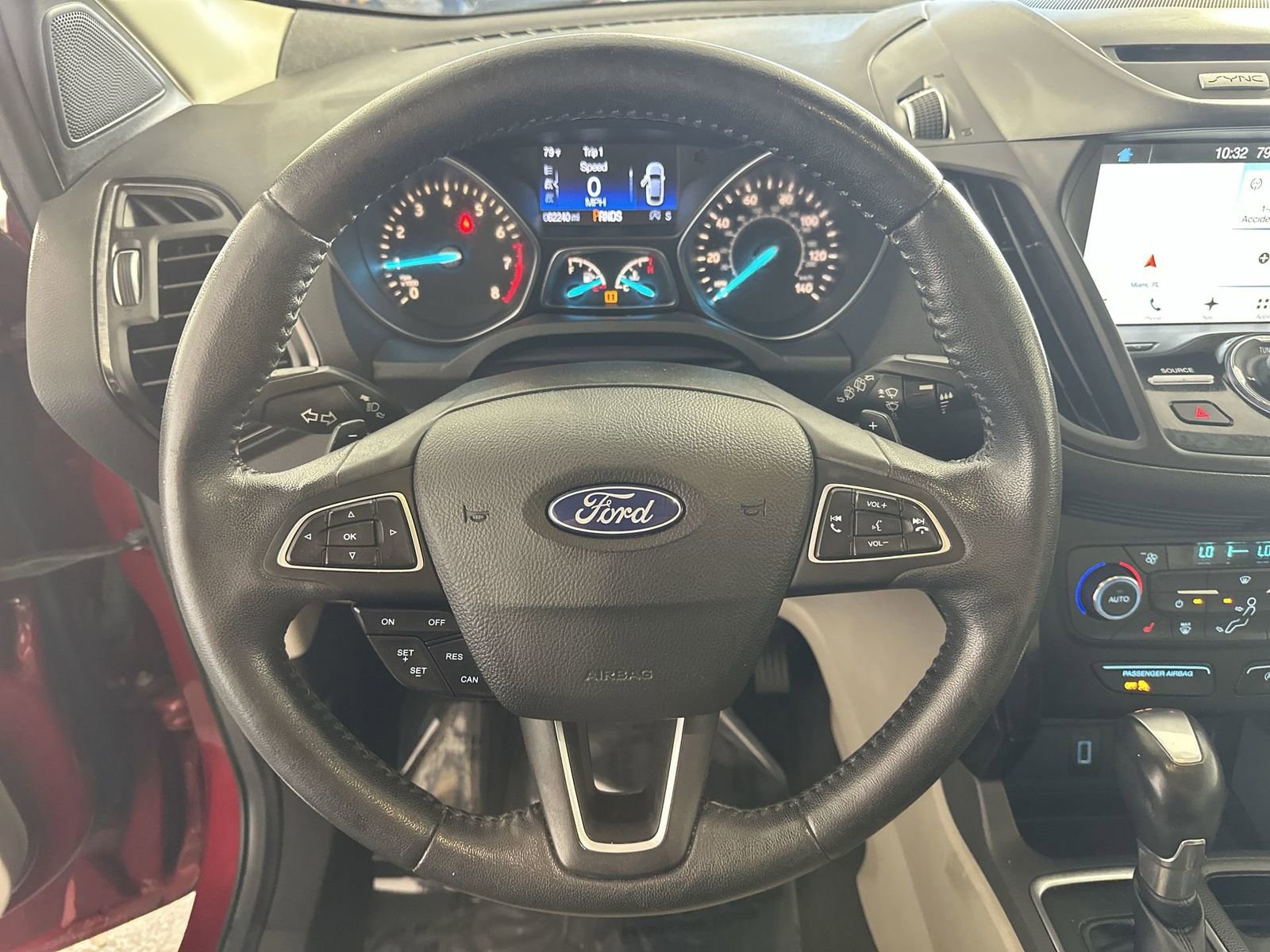 Used 2017 Ford Escape Titanium image 14