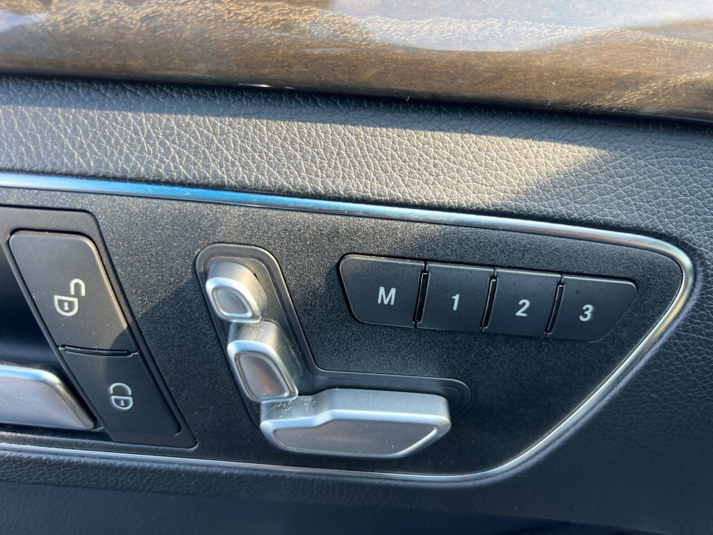 Used 2014 Mercedes-Benz E 350 Sedan image 26