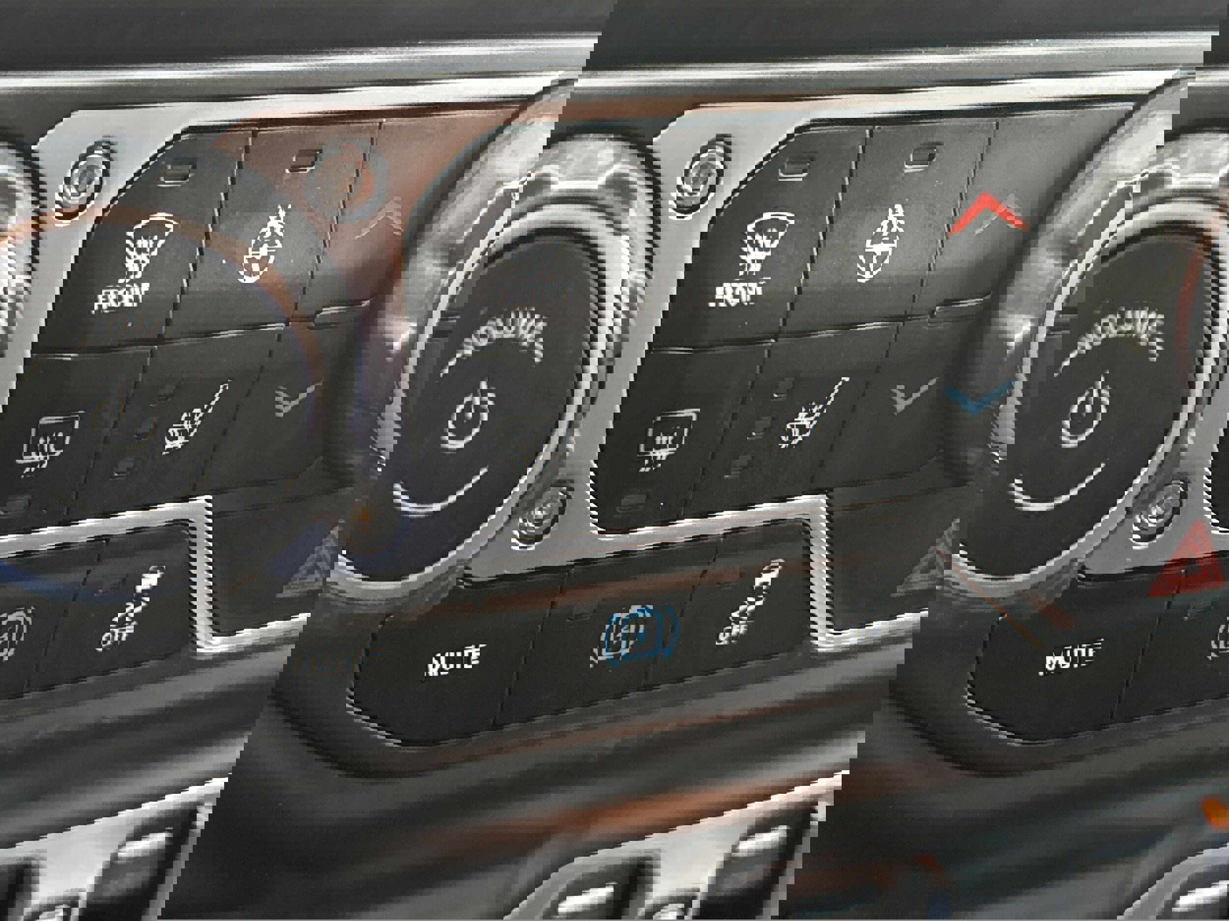 Used 2023 Jeep Wrangler Sahara w/ Cold Weather Group image 20