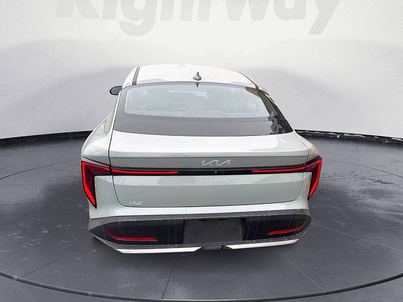 Used 2025 Kia K4 EX image 4