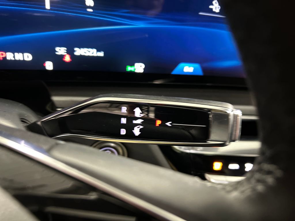 Used 2024 Cadillac Lyriq Tech image 20