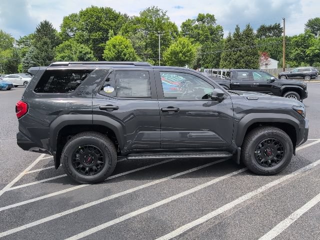 New 2026 Toyota 4Runner TRD Off-Road Premium w/ Tow Technology Package AWD/4WD image 2