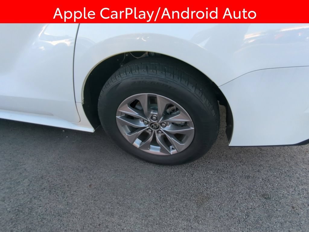 Used 2021 Toyota Sienna LE FWD image 5