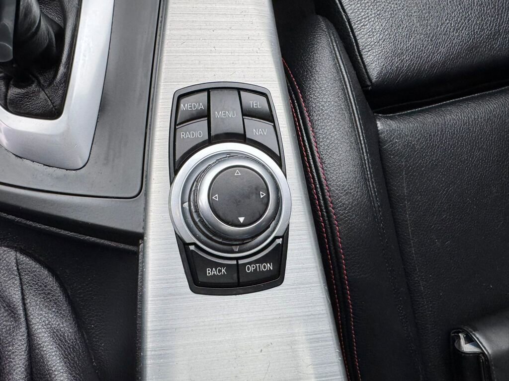 Used 2012 BMW 335i Sedan image 16