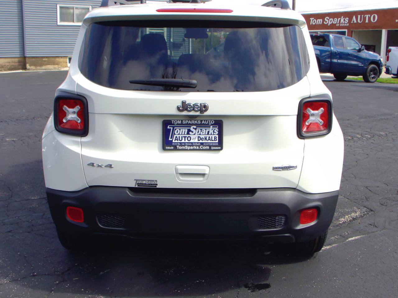 Used 2022 Jeep Renegade Latitude AWD/4WD image 26