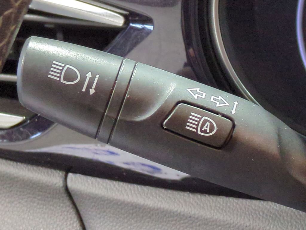 Used 2023 Buick Encore GX Preferred FWD image 31