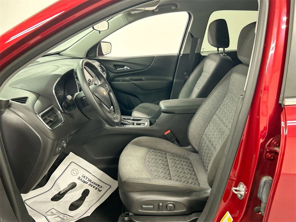 Used 2023 Chevrolet Equinox LT image 9