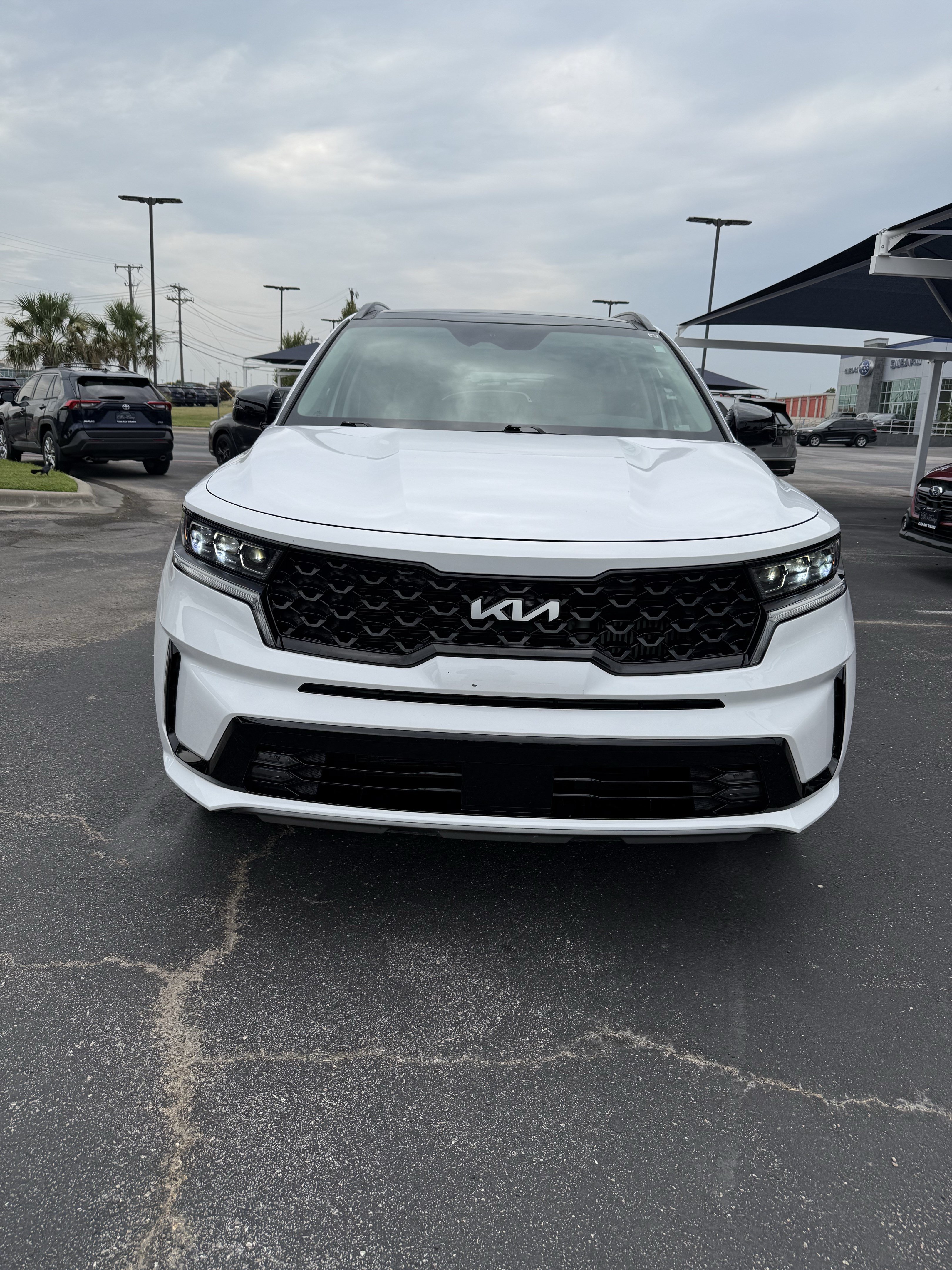 Used 2023 Kia Sorento SX AWD/4WD image 2