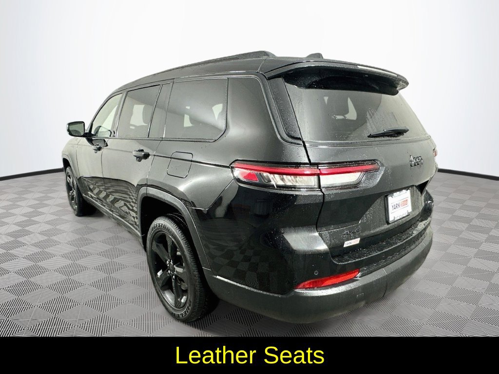 Used 2023 Jeep Grand Cherokee L Laredo AWD/4WD image 7