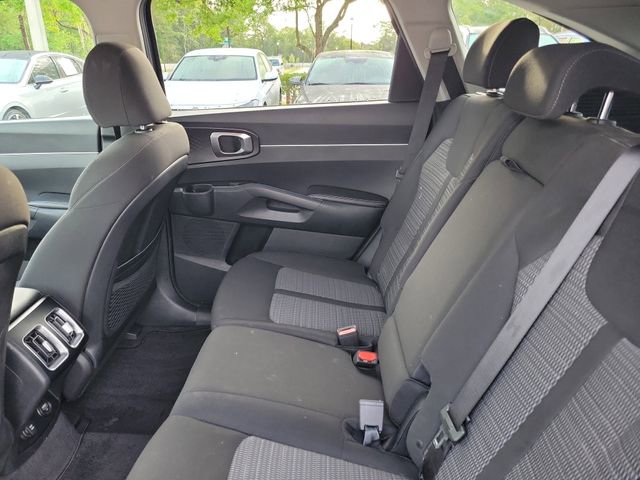 Used 2022 Kia Sorento LX image 28