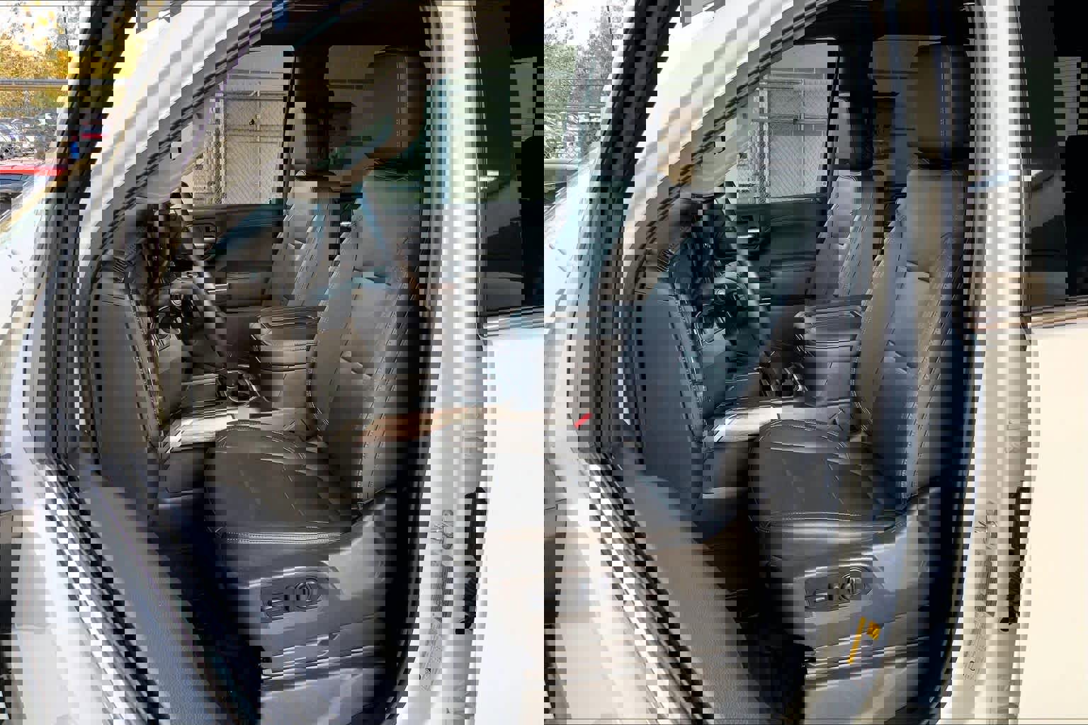 Used 2022 Chevrolet Silverado 3500 LTZ w/ LTZ Plus Package image 8