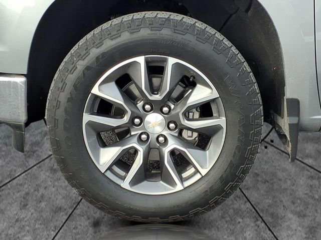 Used 2023 Chevrolet Silverado 1500 LT w/ Z71 Off-Road Package image 14