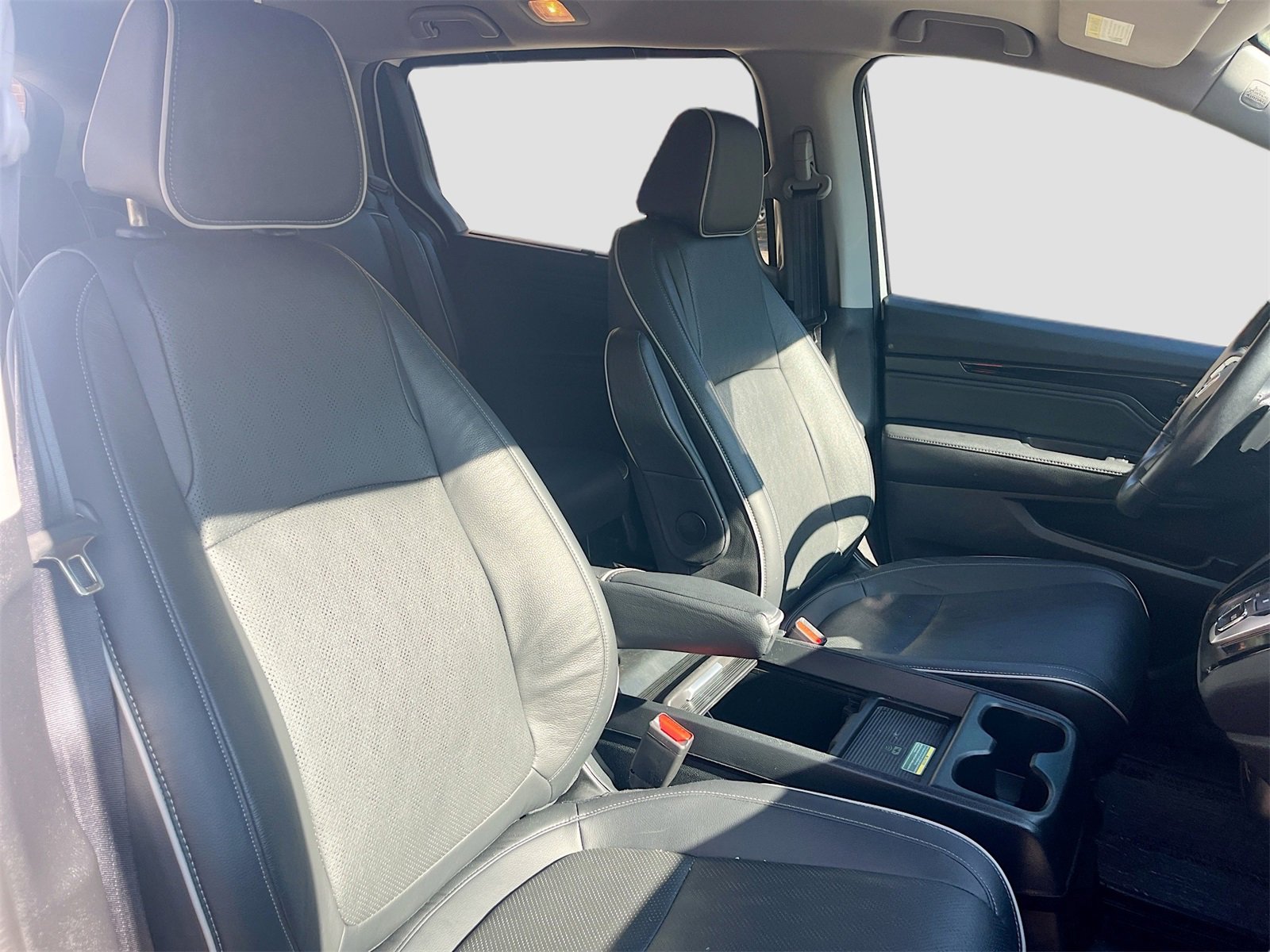 Used 2023 Honda Odyssey Elite image 31