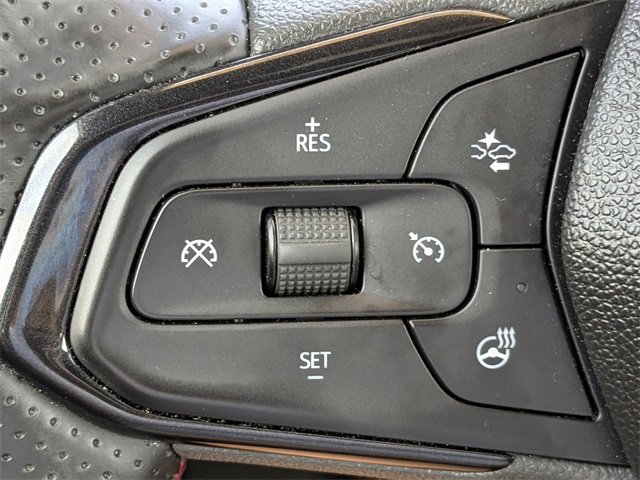 Certified 2025 Chevrolet Trax RS image 22